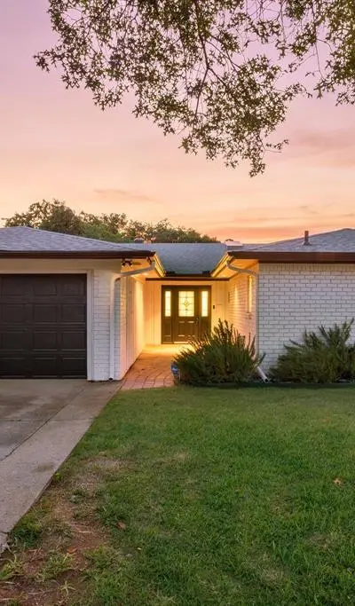 652 Oak Drive, Hurst TX 76053