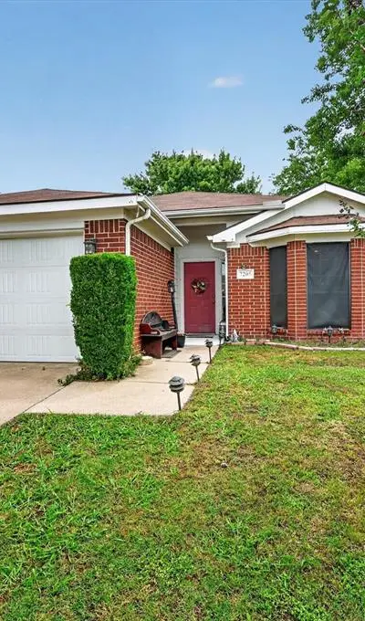 7205 Ashbourne Way, Fort Worth TX 76133