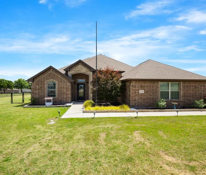 118 High Ridge Court, Decatur TX 76234