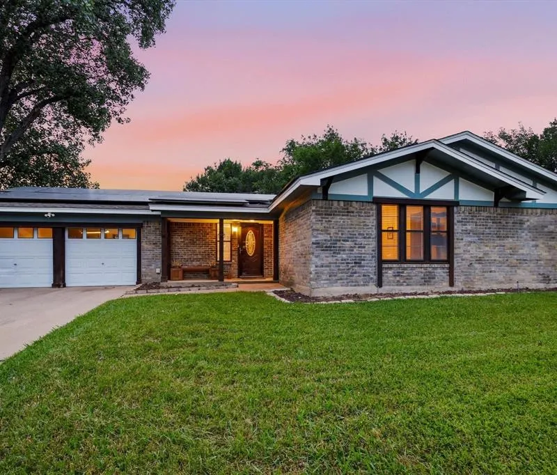 7605 N Richland Boulevard, North Richland Hills TX 76180