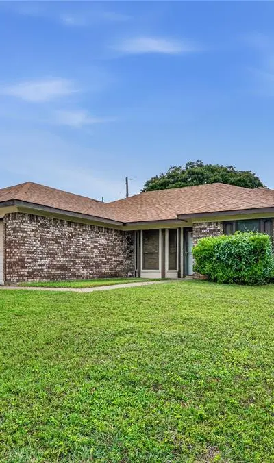 6228 Fernwood Drive, Arlington TX 76001