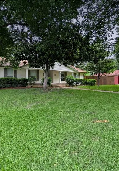 4553 Ivy Drive, Mesquite TX 75150 - Photo 3