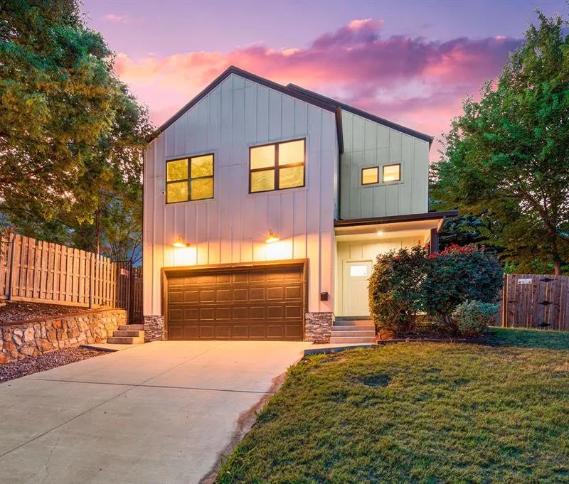 4912 Ridglea Lane, Fort Worth TX 76116