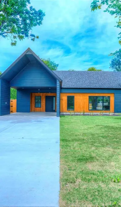 11535 Strand Street, Dallas TX 75218