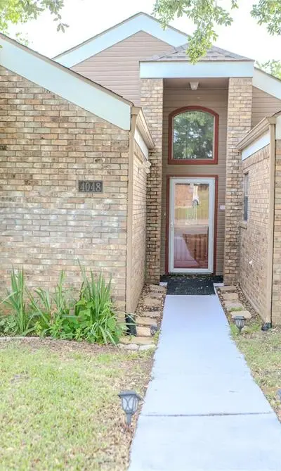 4048 La Costa Court, Irving TX 75038 - Photo 2