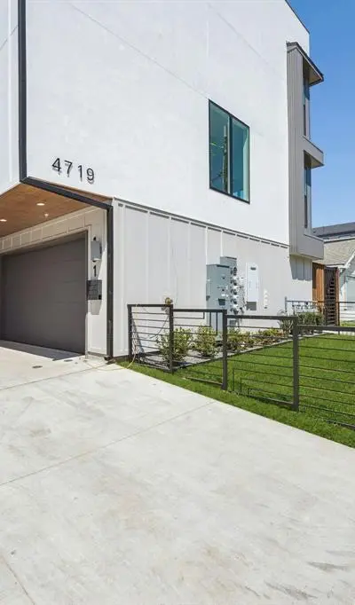 4719 Manett Street # 102, Dallas TX 75204