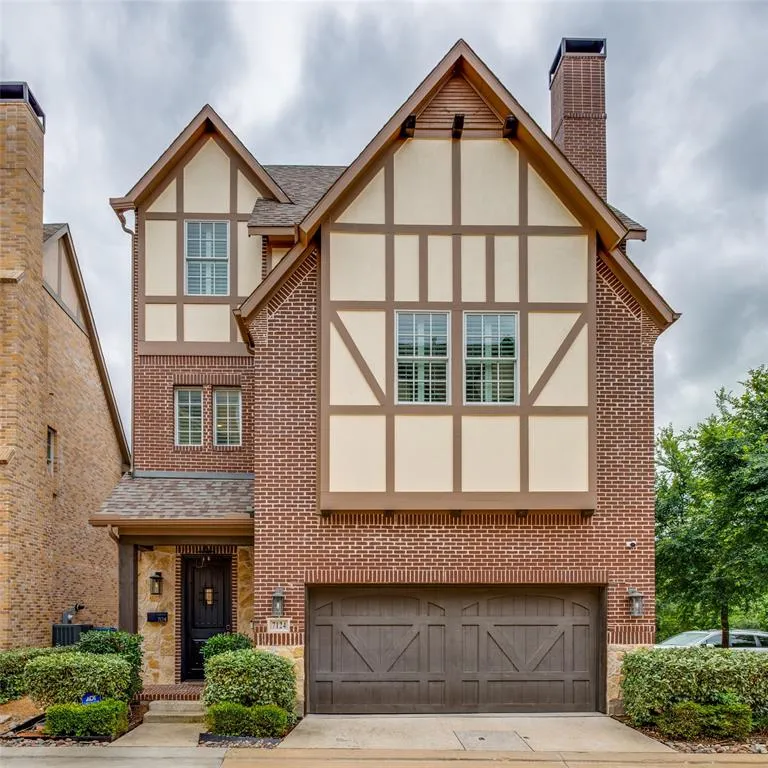 7124 Soto Street, Dallas TX 75223