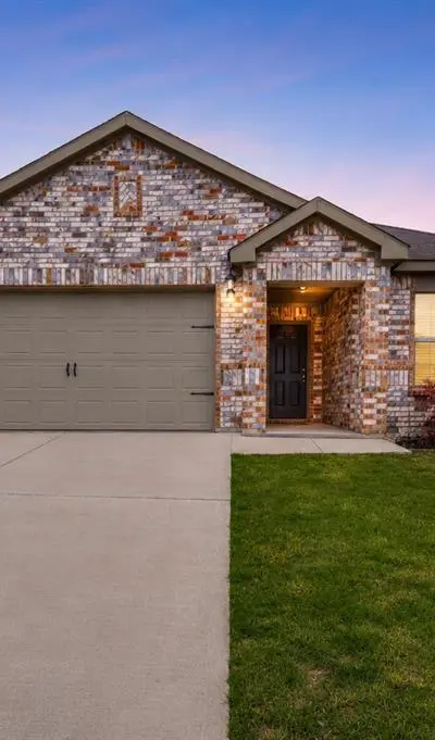 116 Bandana Circle, Newark TX 76071