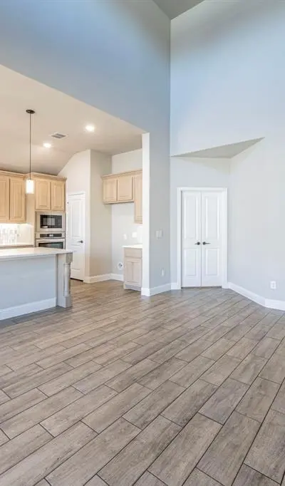 1049 Snowy Owl Drive, Alvarado TX 76009 - Photo 5