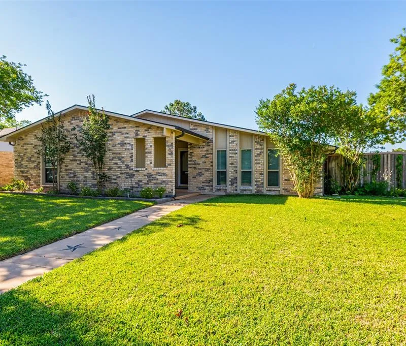 2200 Marble Falls Drive, Carrollton TX 75007