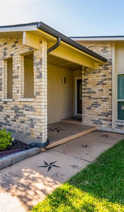 2200 Marble Falls Drive, Carrollton TX 75007 - Photo 3