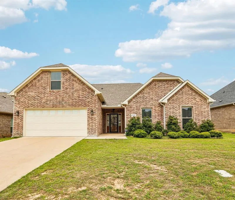 114 Prairie Meadow Lane, Pottsboro TX 75076