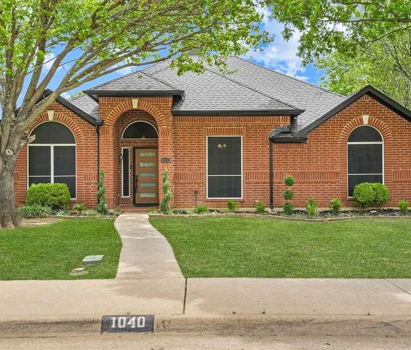 1040 Essex Drive, Cedar Hill TX 75104