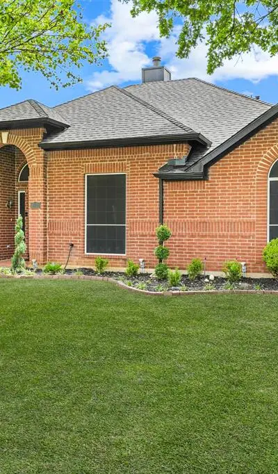 1040 Essex Drive, Cedar Hill TX 75104 - Photo 2