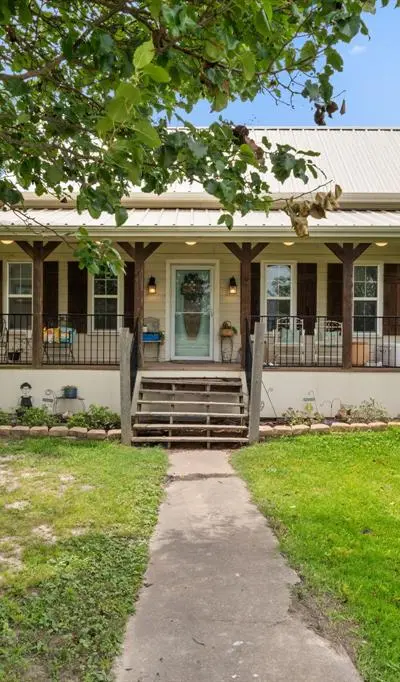 404 Fm 1566 W, Wolfe City TX 75496