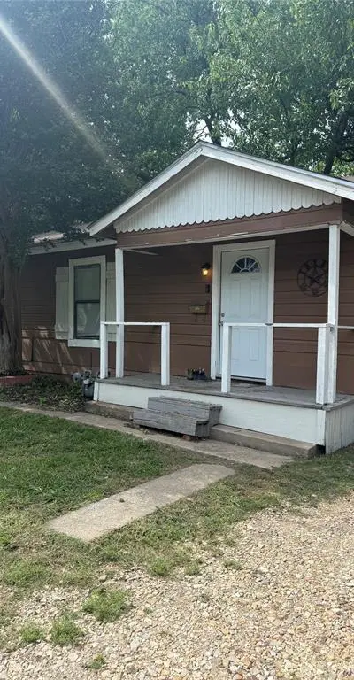 1006 Bishop Street, Commerce TX 75428