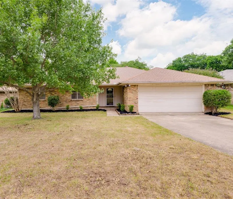 419 Dow Ross Boulevard, Duncanville TX 75116