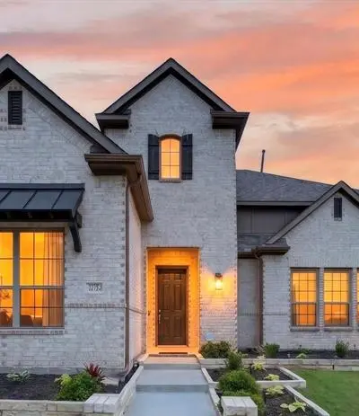 12733 Royal Oaks Lane, Farmers Branch TX 75234