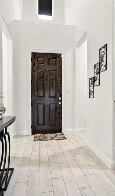 12733 Royal Oaks Lane, Farmers Branch TX 75234 - Photo 4