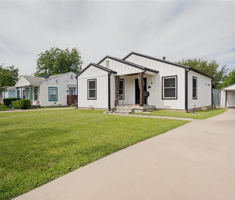 9803 Larga Drive, Dallas TX 75220
