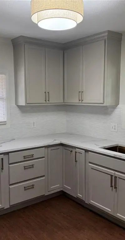 607 E Hundley Drive, Lake Dallas TX 75065 - Photo 3