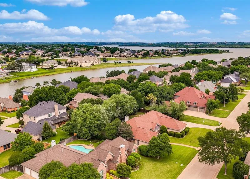 2621 Bierstadt Drive, Highland Village TX 75077
