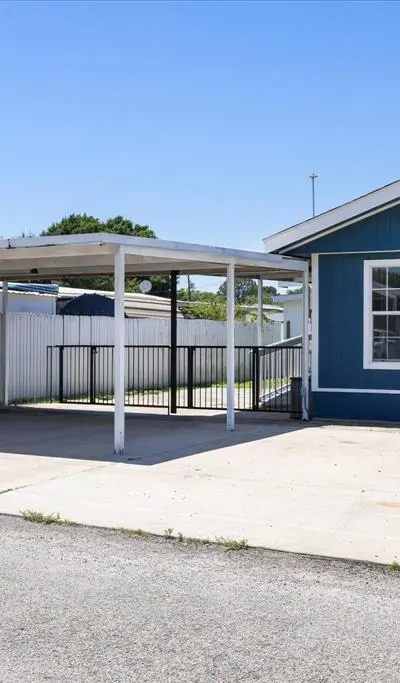 6606 Ashley Court, Granbury TX 76049 - Photo 4