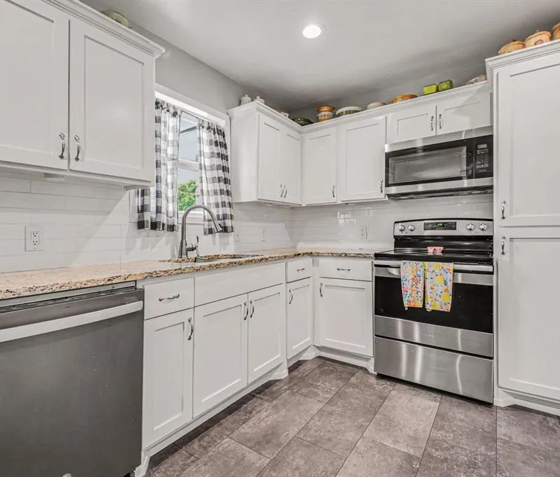 1653 Murray Drive, Garland TX 75042