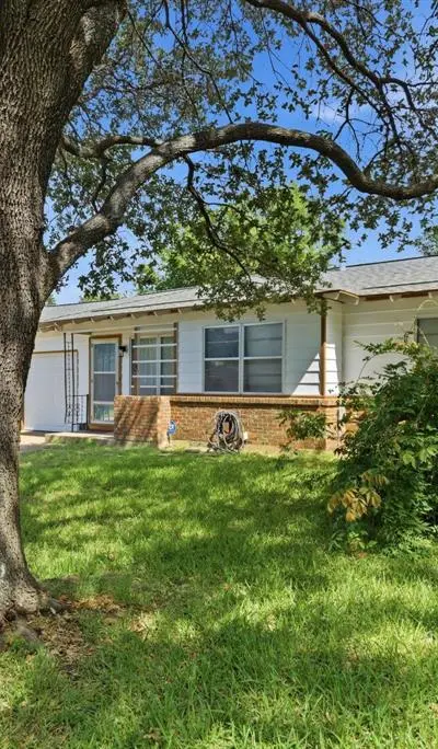 736 Oak Drive, Hurst TX 76053 - Photo 3