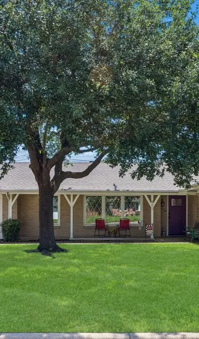 901 Raintree Road, Fort Worth TX 76103