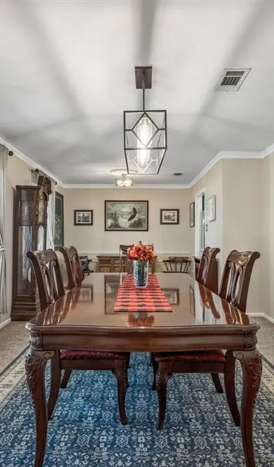 901 Raintree Road, Fort Worth TX 76103 - Photo 5