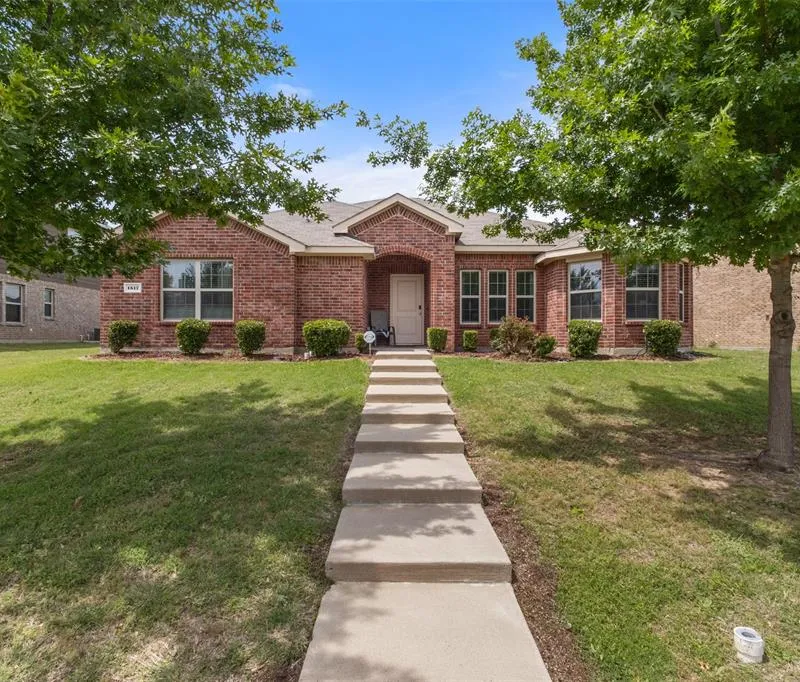 1517 Kentucky Avenue, Lancaster TX 75134