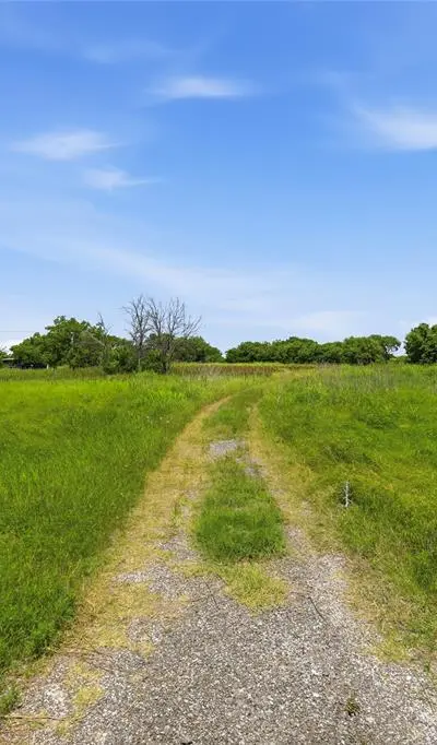 18508 James Smith Road, Justin TX 76247 - Photo 5
