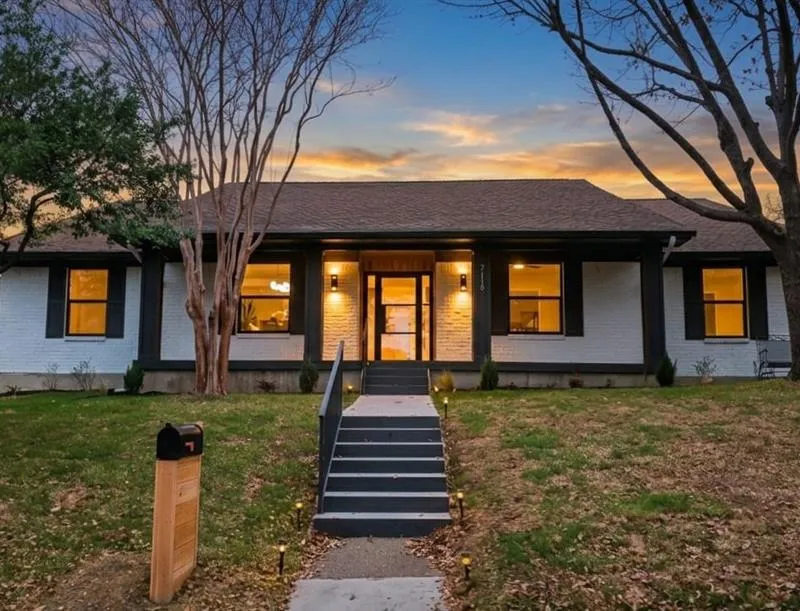 7115 Cosgrove Drive, Dallas TX 75231