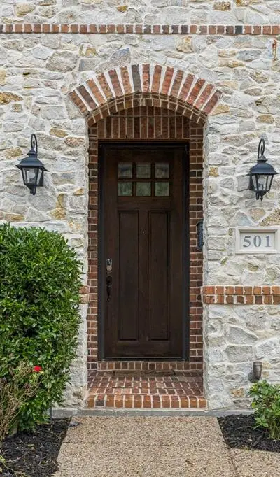 501 Winehart Street, Lewisville TX 75056 - Photo 3