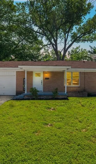 2816 Rosebud Lane, Richland Hills TX 76118 - Photo 2