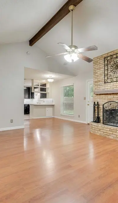 809 Buffalo Drive, Arlington TX 76013 - Photo 2
