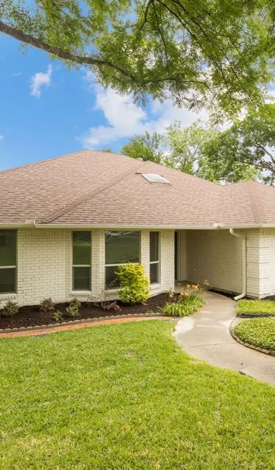 10112 Wandering Way Street, Benbrook TX 76126 - Photo 2