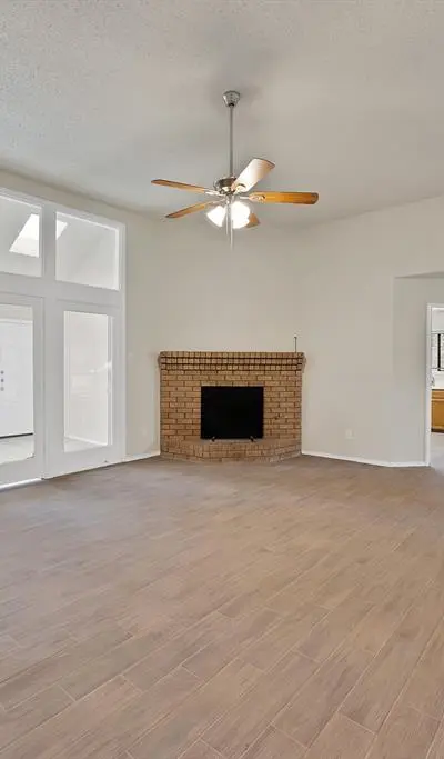 925 Creekview Drive, Mesquite TX 75181 - Photo 4