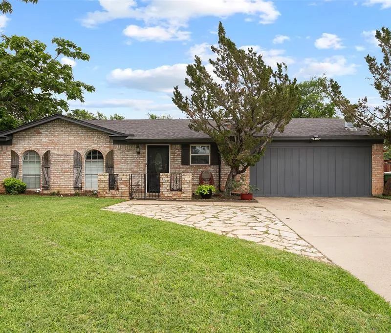 6608 Mccoy Court, Watauga TX 76148