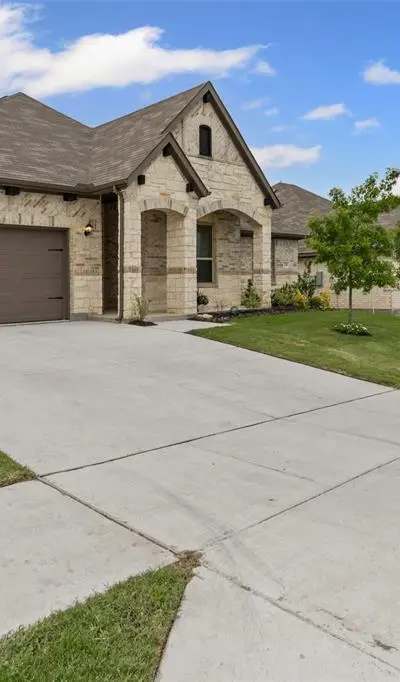 220 Shepards Street, Godley TX 76044 - Photo 2