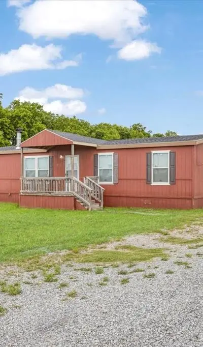 8791 County Road 1143, Celeste TX 75423 - Photo 2
