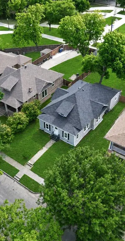 403 S Willomet Avenue, Dallas TX 75208 - Photo 3