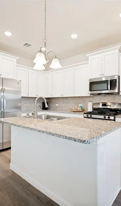 413 Wiggins Way, Van Alstyne TX 75495 - Photo 3