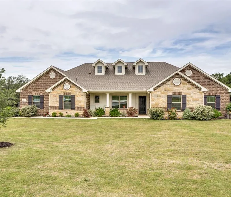 428 Herb Stephens Jr Way, Springtown TX 76082