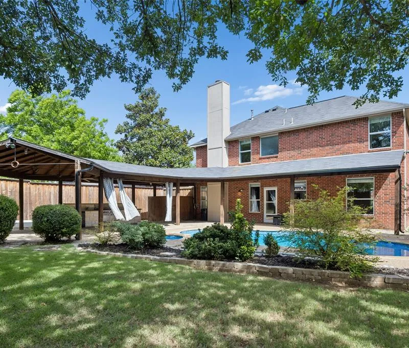 1902 Cheshire Drive, Grapevine TX 76051