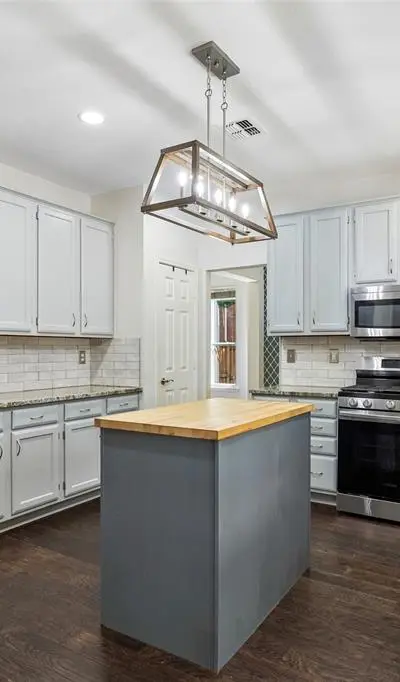 1902 Cheshire Drive, Grapevine TX 76051 - Photo 5