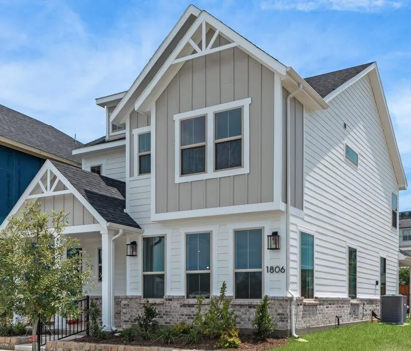 1806 Waterwalk Drive, Rowlett TX 75088