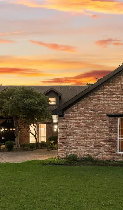 811 Cobblestone Court, Cedar Hill TX 75104 - Photo 3