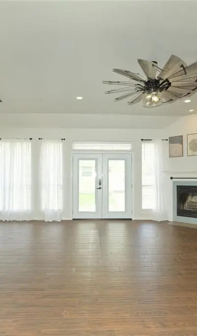 732 N Elm Street, Muenster TX 76252 - Photo 3